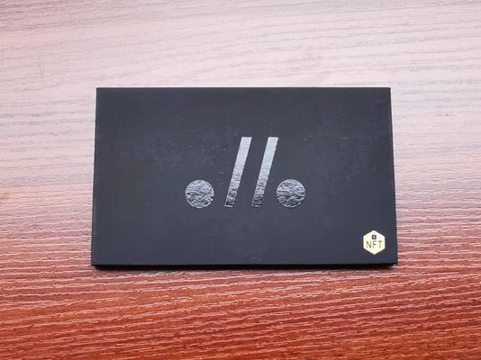 注文のロゴの熱い押す紫外線黒いペーパー自由なギフトカード箱VIPのクレジット カードの包装